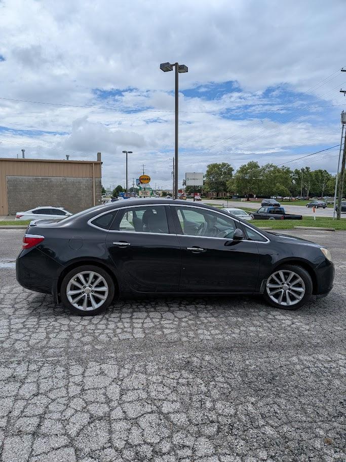 Buick Verano 4dr Sdn Leather Group 2014