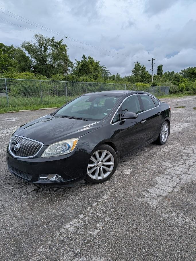 Buick Verano 4dr Sdn Leather Group 2014