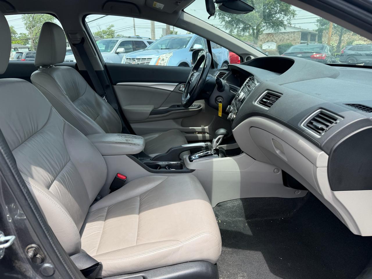 Honda Civic Hybrid 4dr Sdn L4 CVT w/Leather 2013