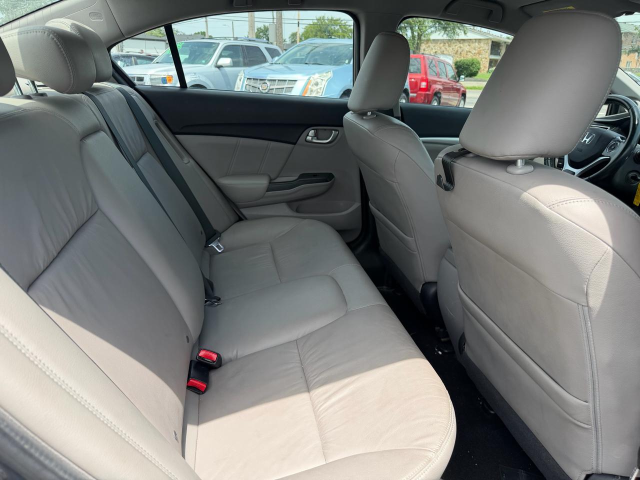 Honda Civic Hybrid 4dr Sdn L4 CVT w/Leather 2013