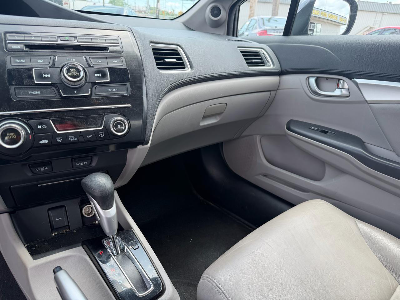 Honda Civic Hybrid 4dr Sdn L4 CVT w/Leather 2013