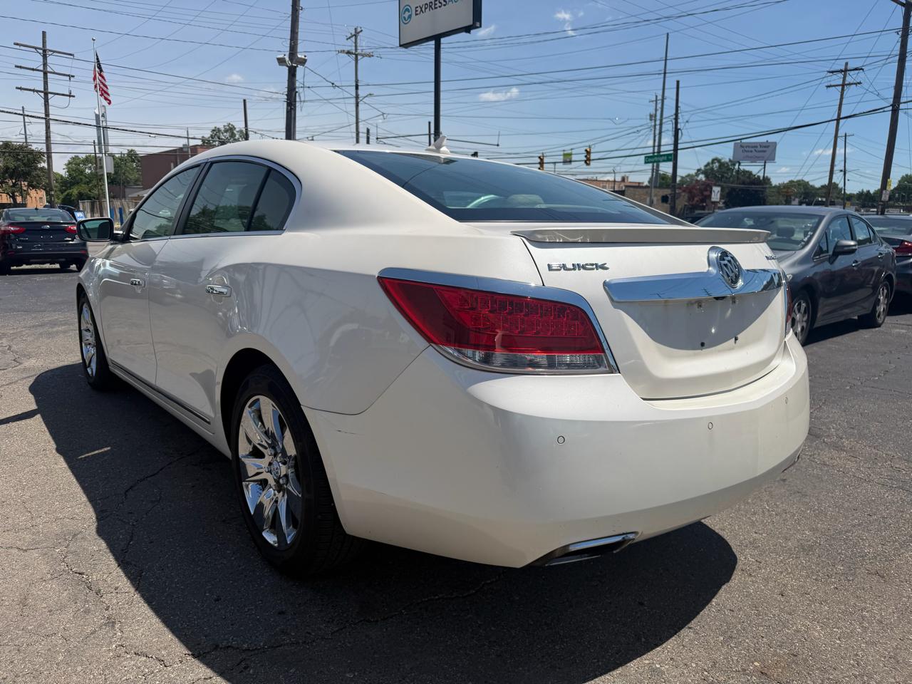 Buick LaCrosse 4dr Sdn Leather FWD 2013
