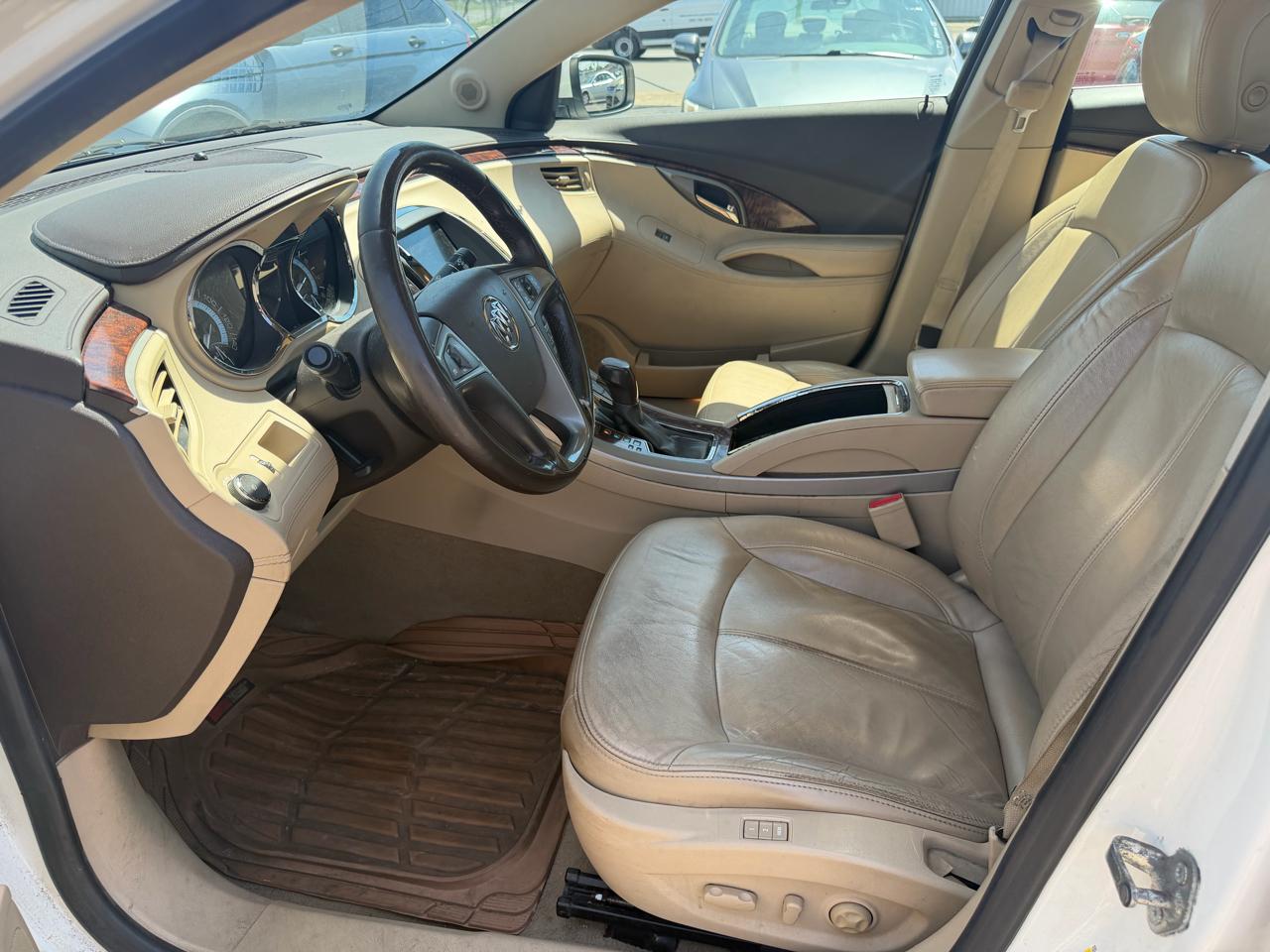Buick LaCrosse 4dr Sdn Leather FWD 2013