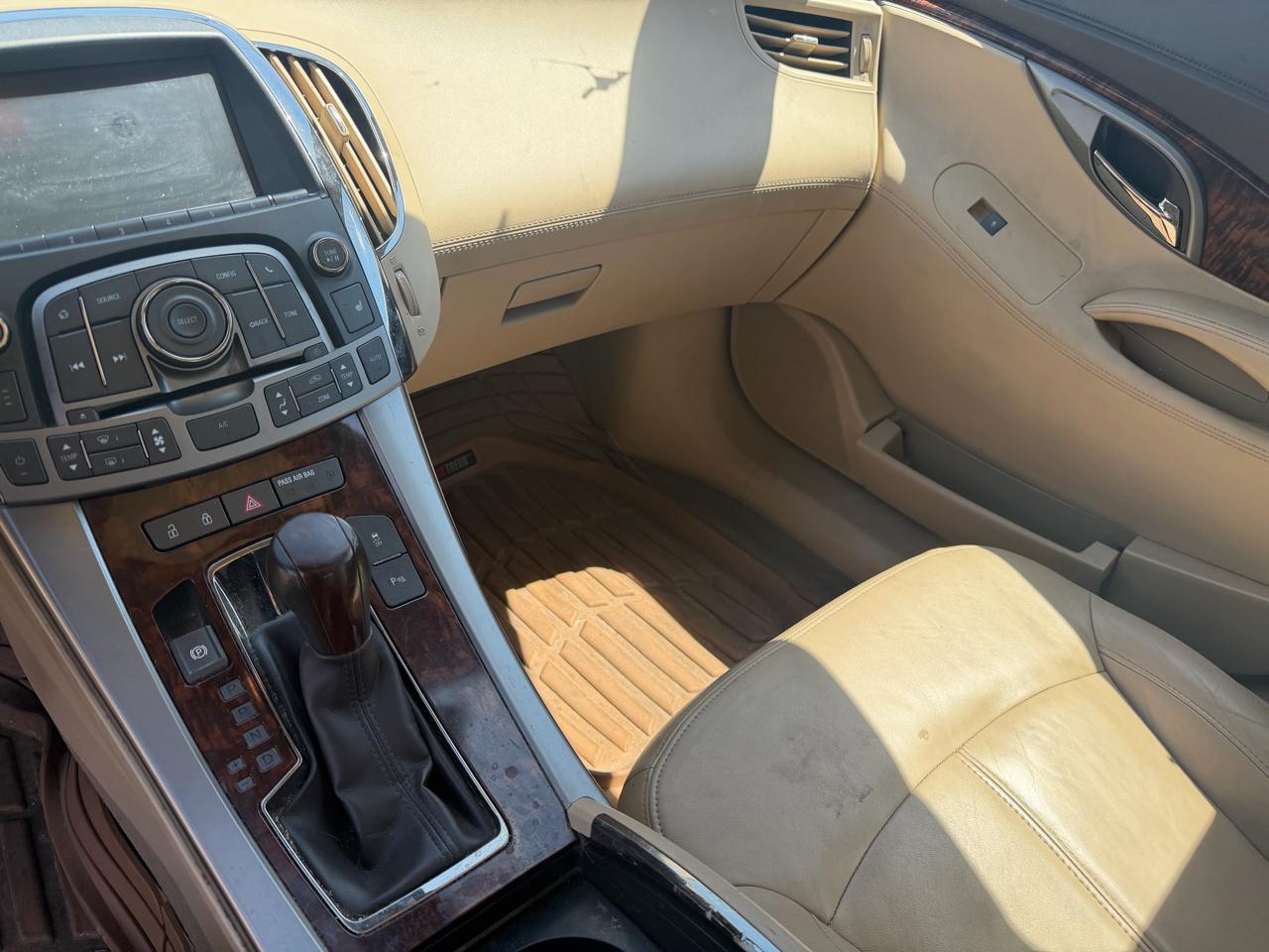 Buick LaCrosse 4dr Sdn Leather FWD 2013