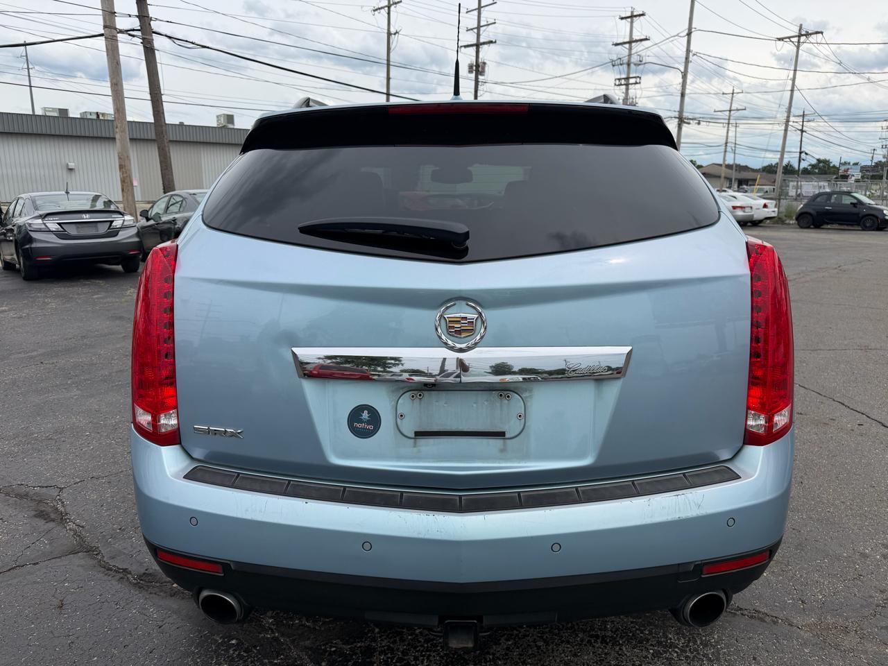 Cadillac SRX FWD 4dr Luxury Collection 2011