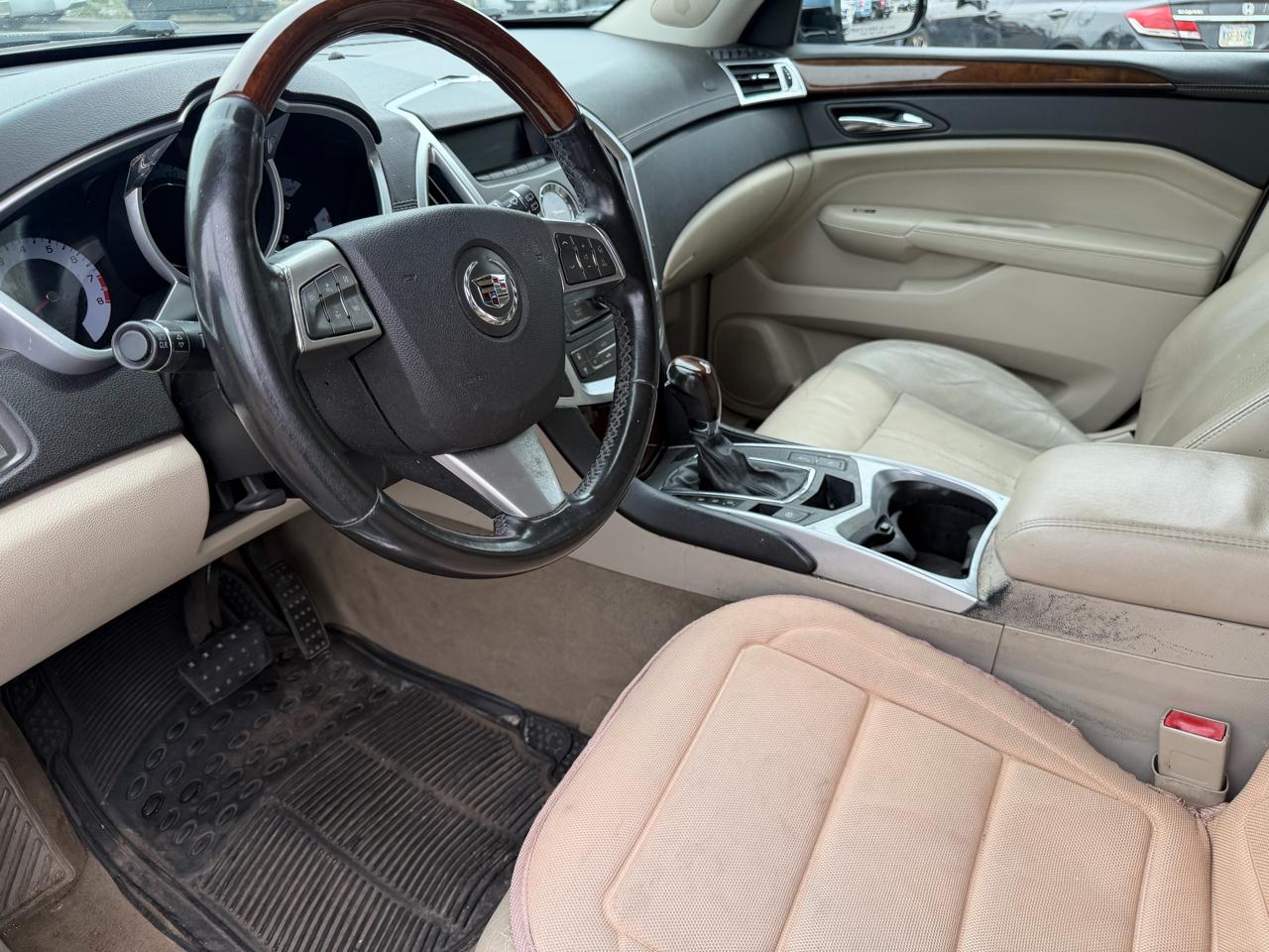 Cadillac SRX FWD 4dr Luxury Collection 2011