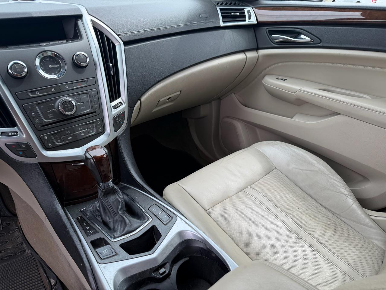 Cadillac SRX FWD 4dr Luxury Collection 2011