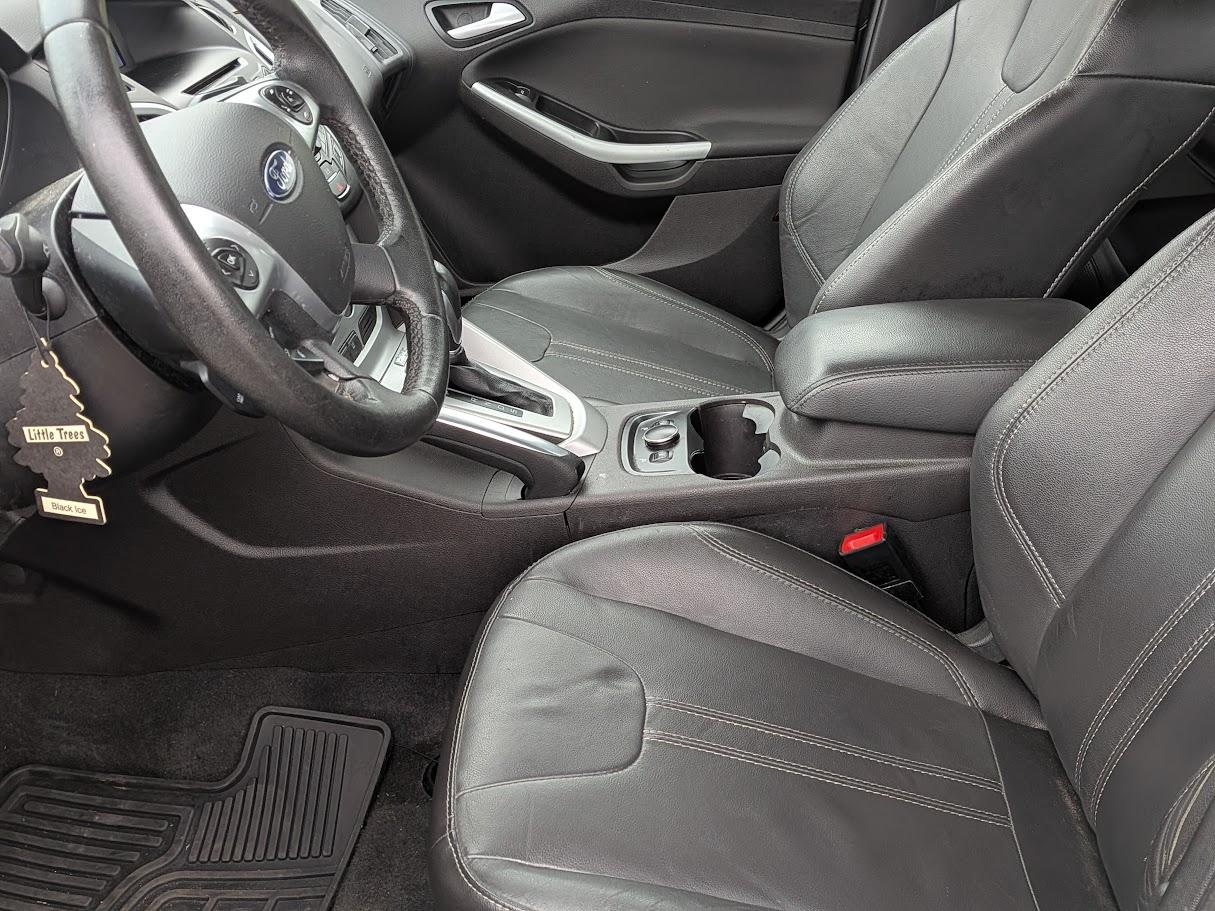 Ford Focus 4dr Sdn SE 2014