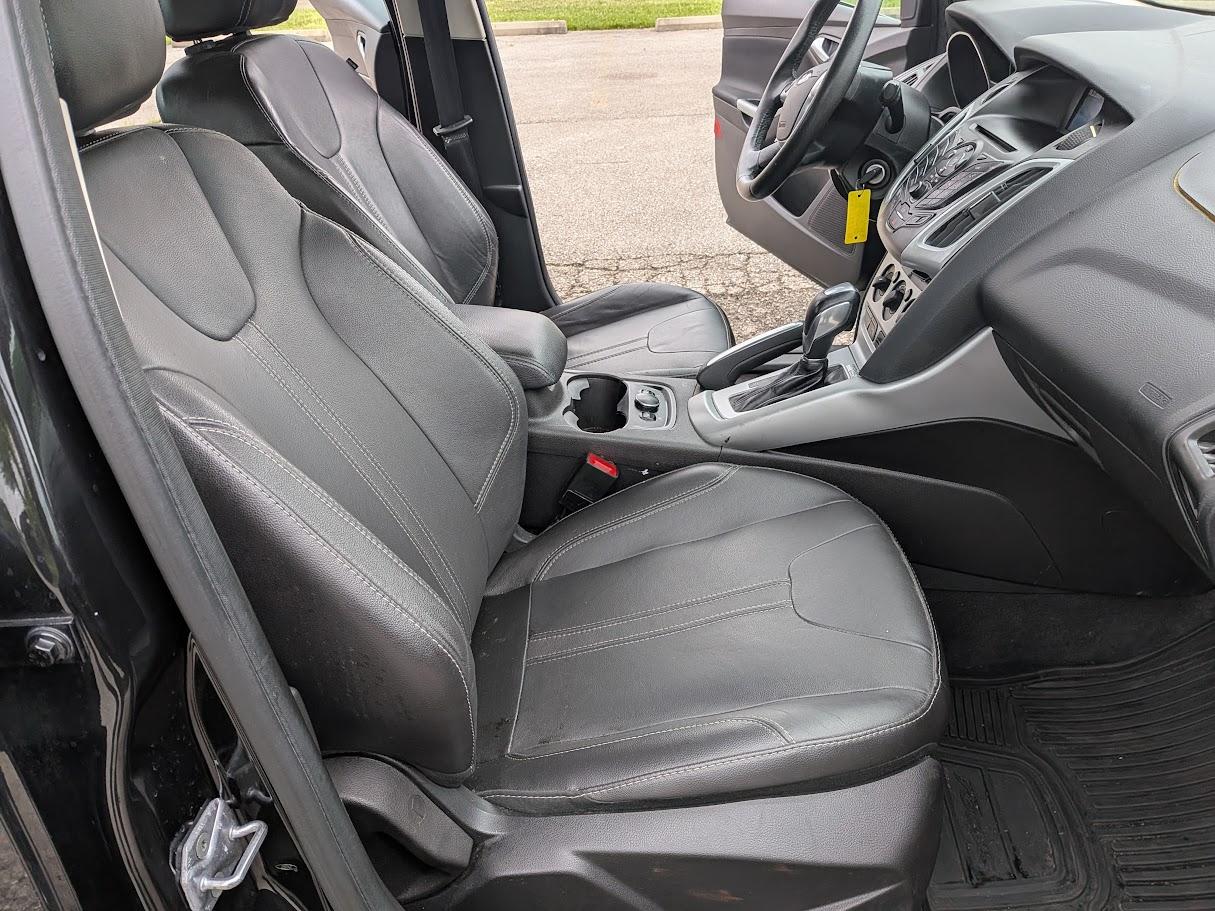Ford Focus 4dr Sdn SE 2014