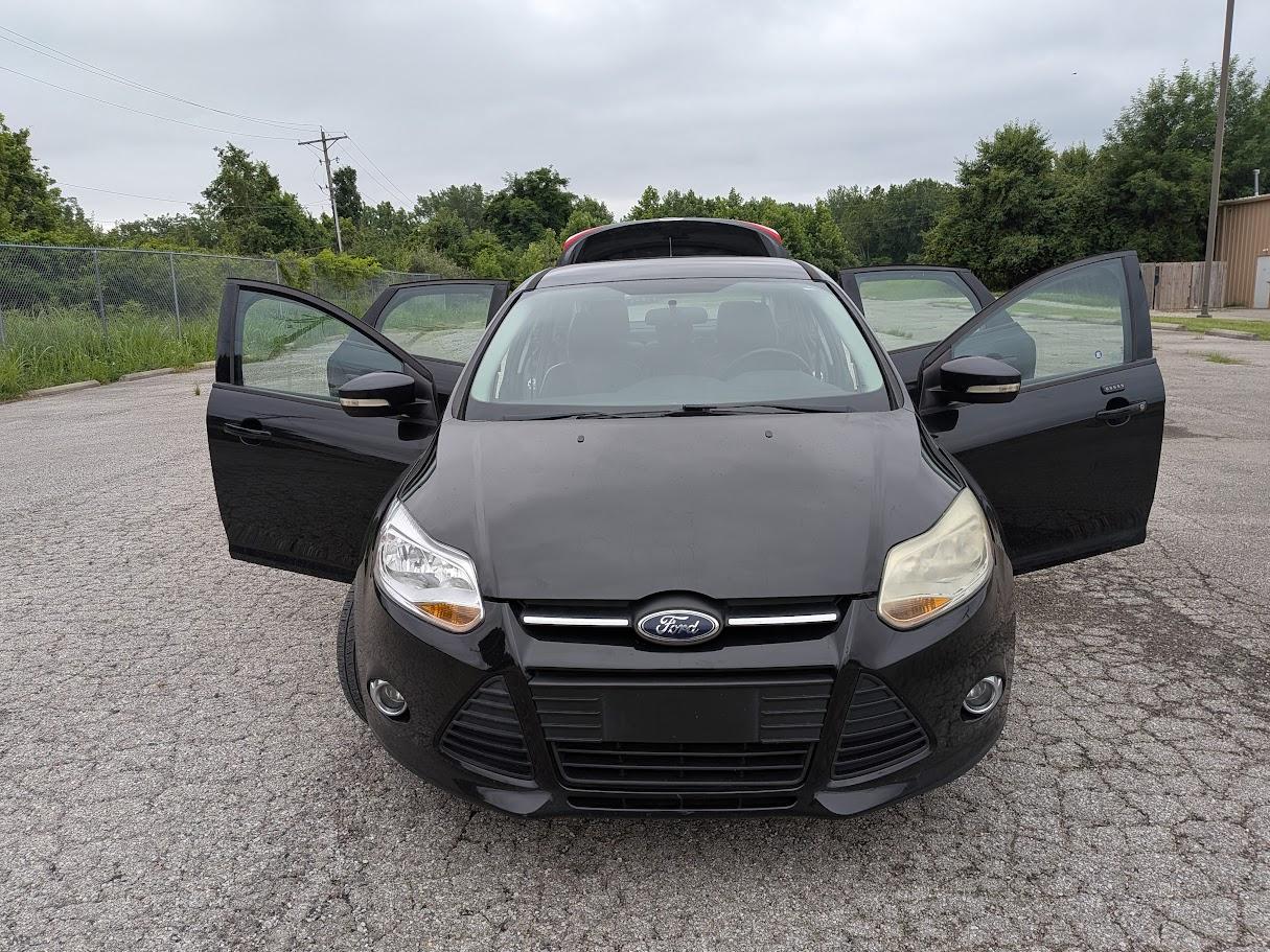 Ford Focus 4dr Sdn SE 2014