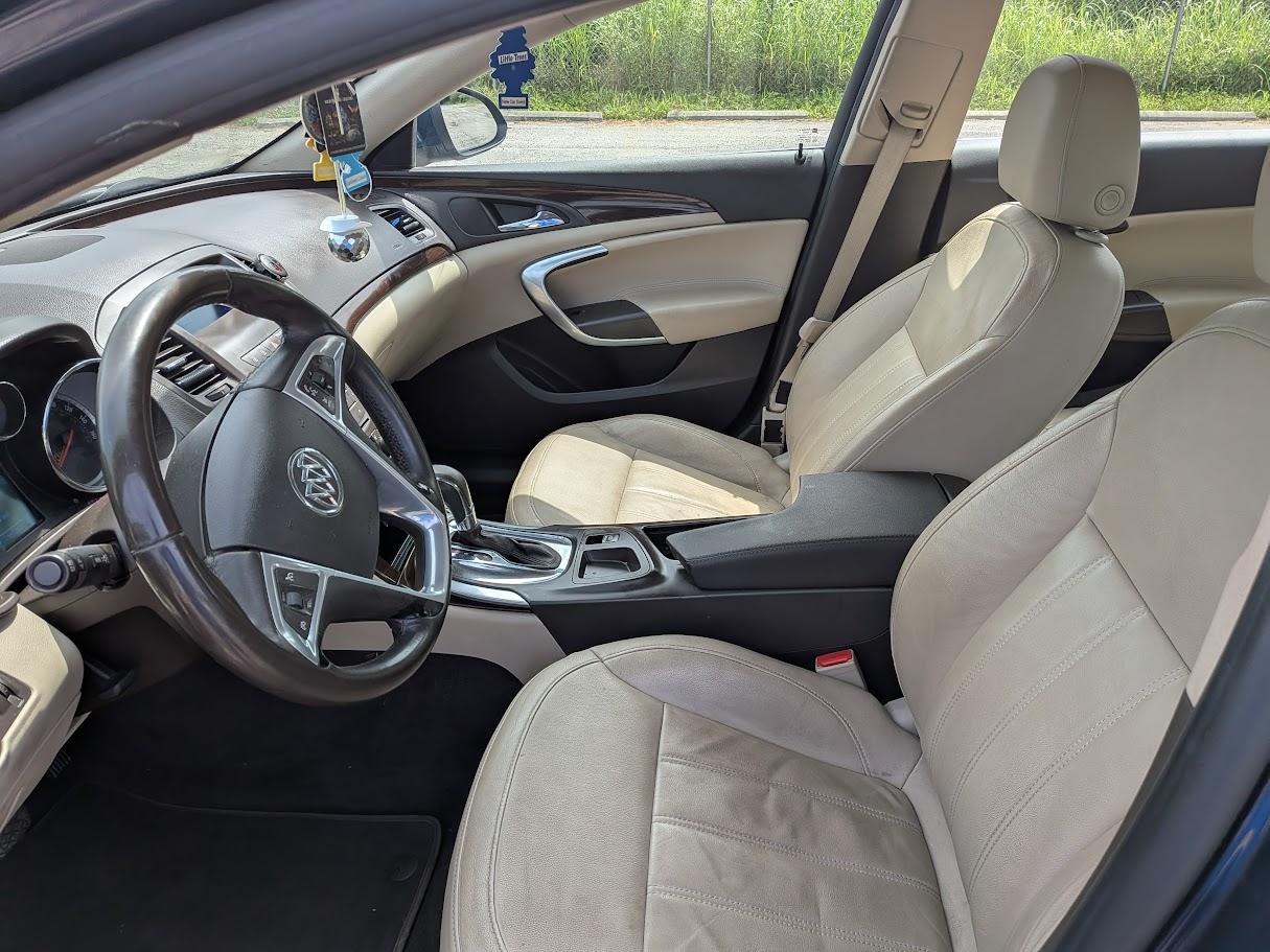 Buick Regal 4dr Sdn CXL RL4 (Russelsheim) *Ltd Avail* 2011