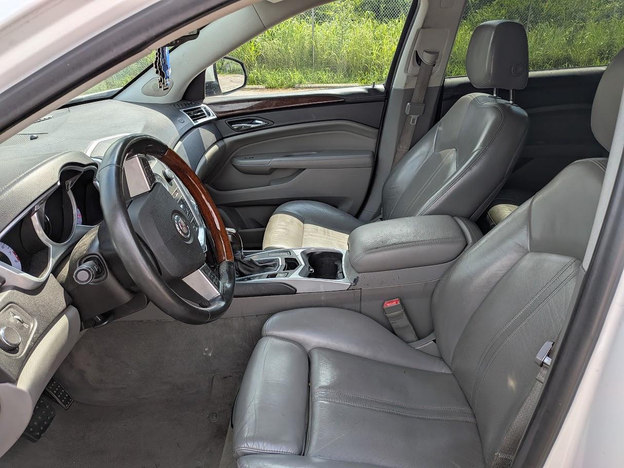 Cadillac SRX FWD 4dr Luxury Collection 2011