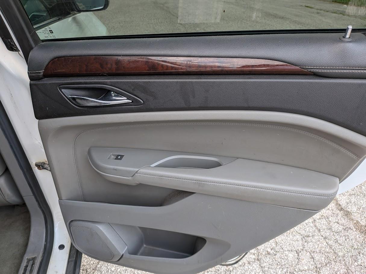 Cadillac SRX FWD 4dr Luxury Collection 2011