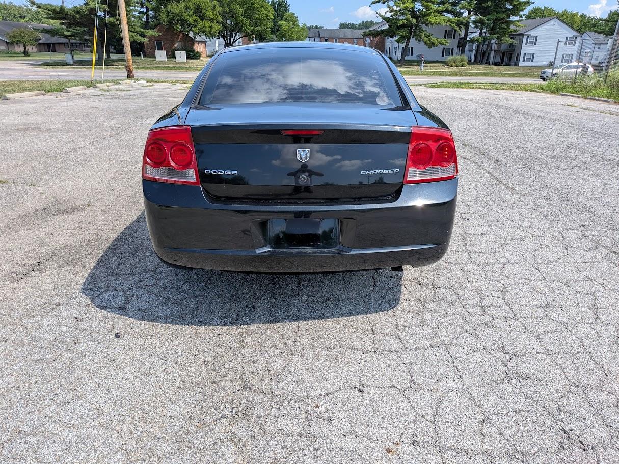 Dodge Charger 4dr Sdn SE RWD 2009