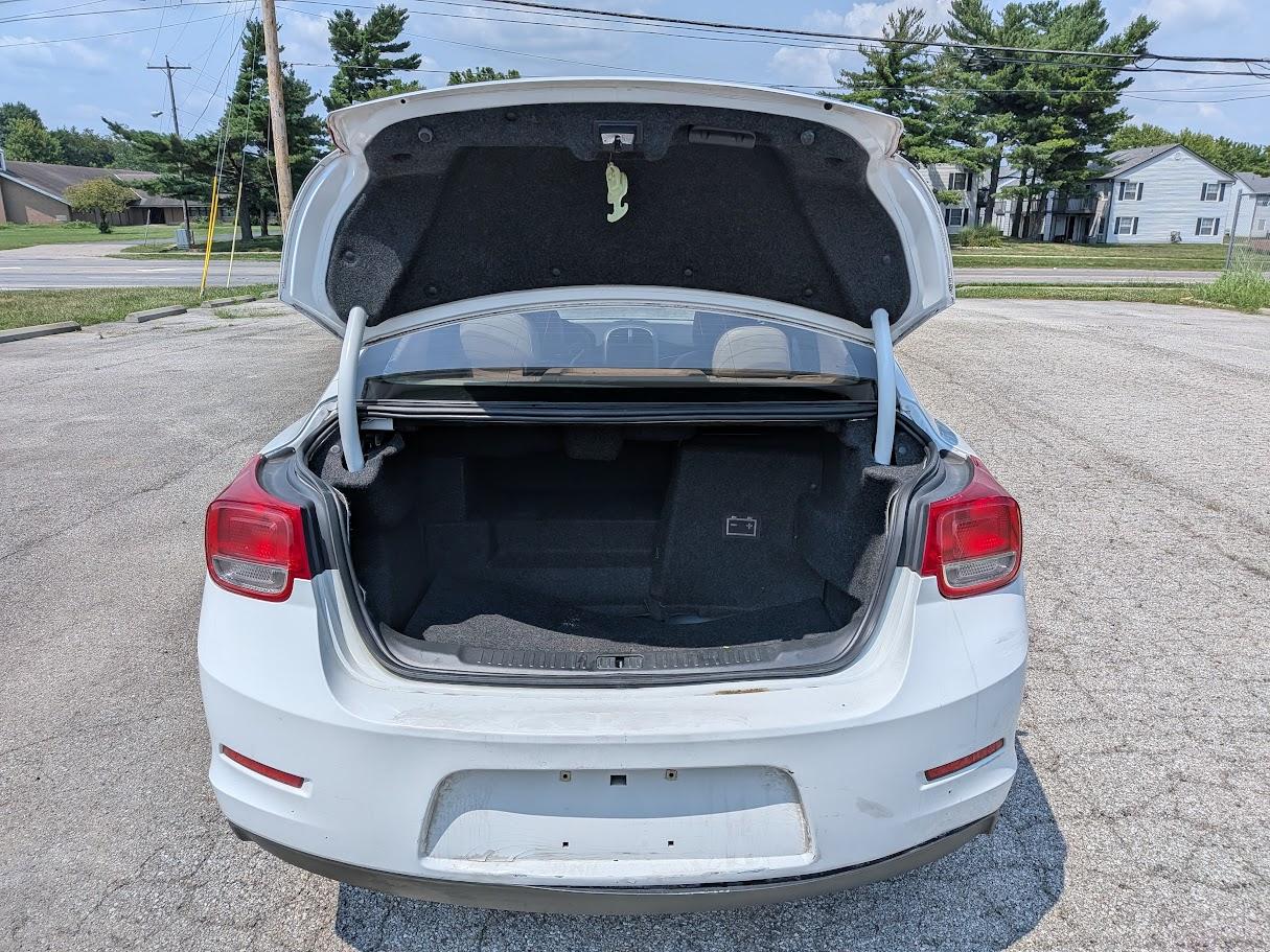 Chevrolet Malibu 4dr Sdn ECO w/1SA 2013