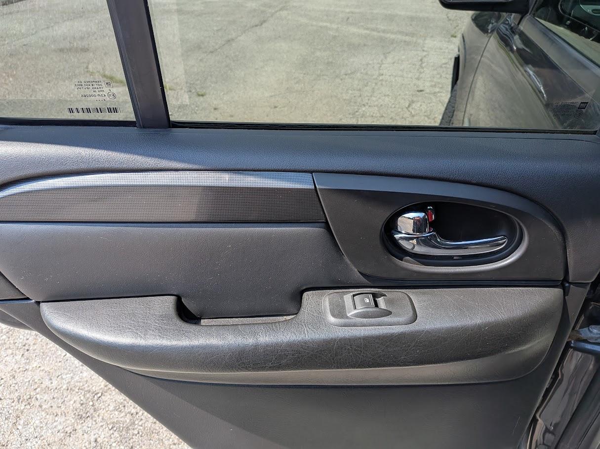 GMC Envoy 4WD 4dr SLE 2007