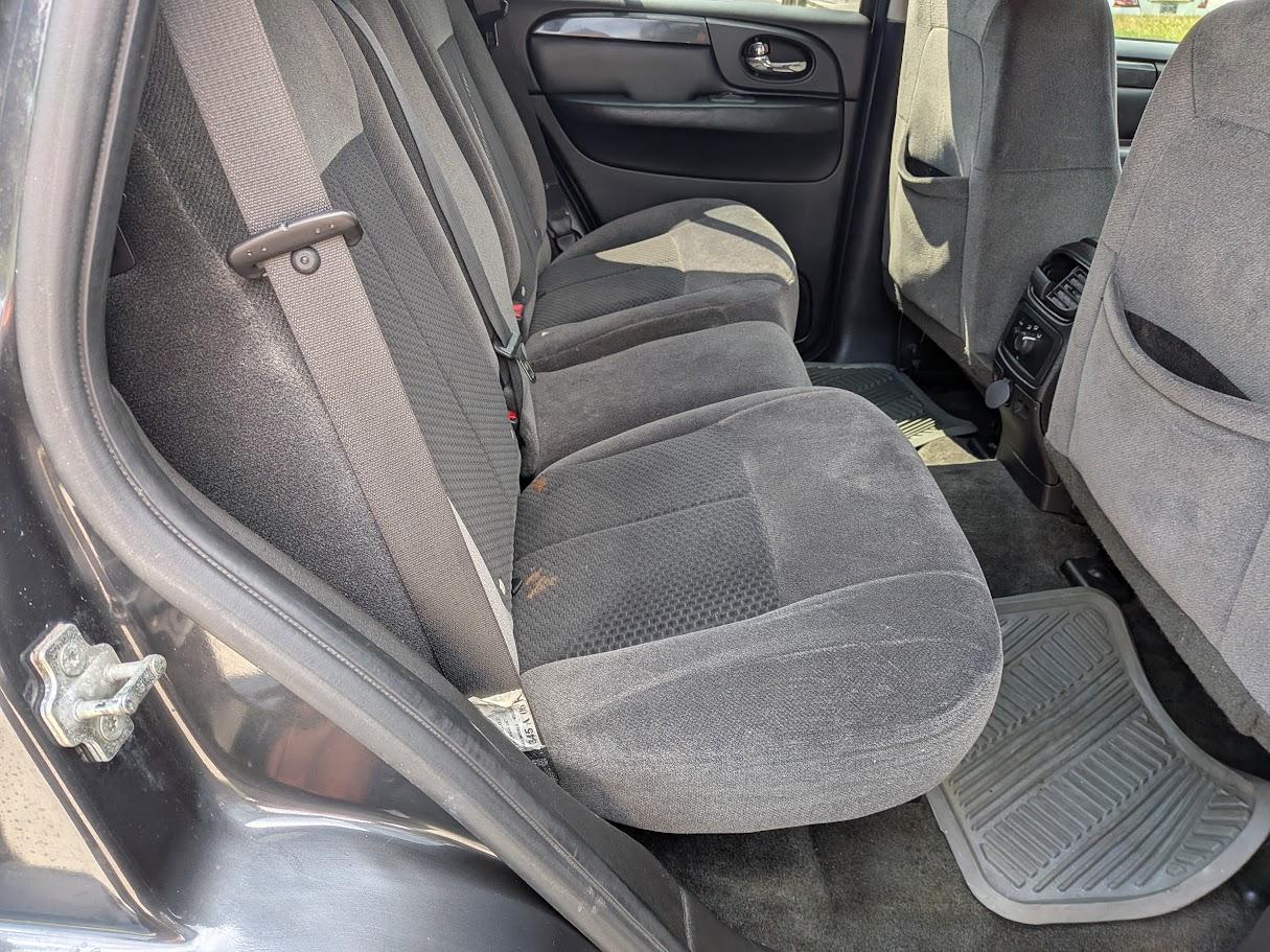 GMC Envoy 4WD 4dr SLE 2007
