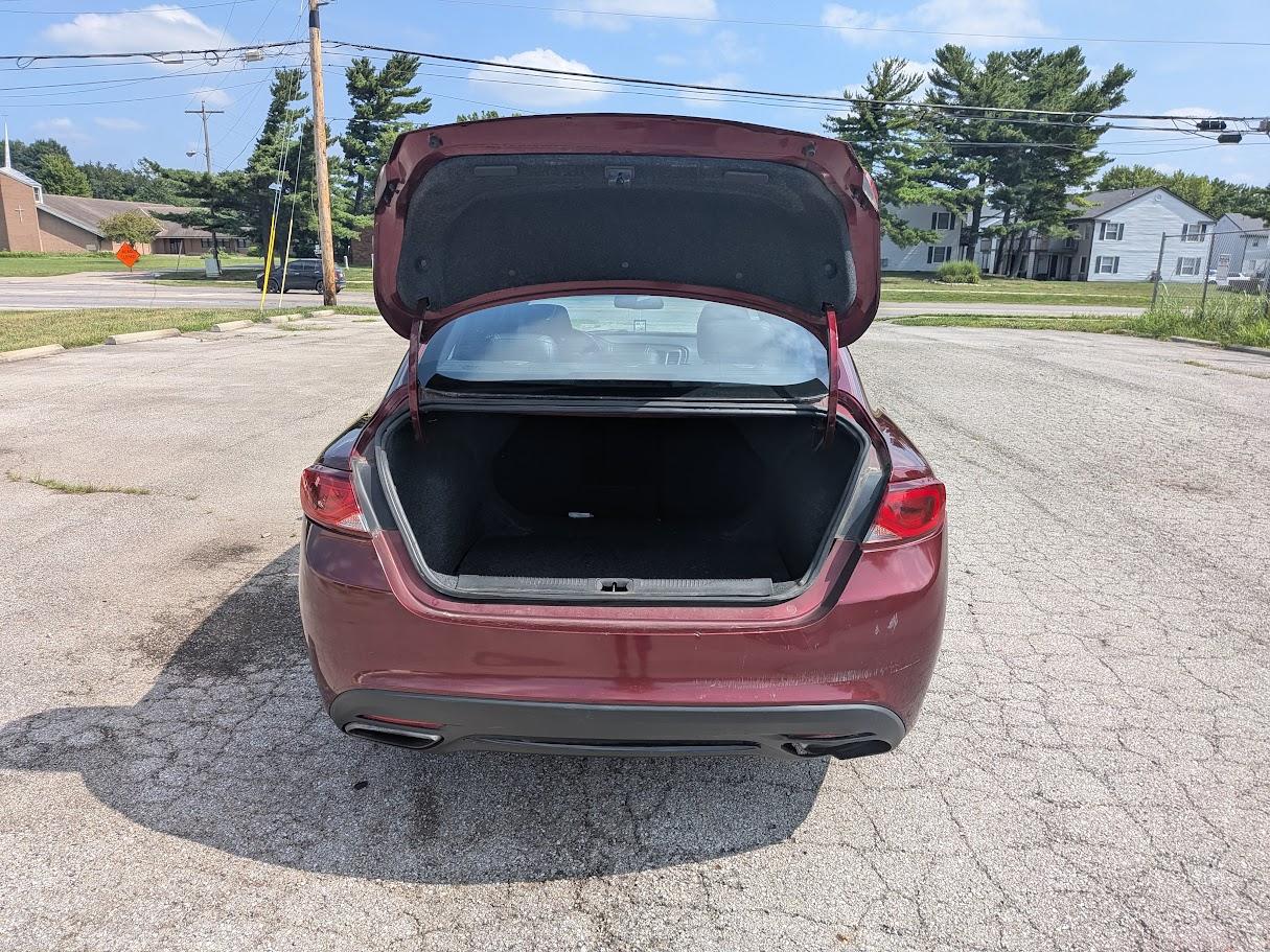 Chrysler 200 4dr Sdn S FWD 2015