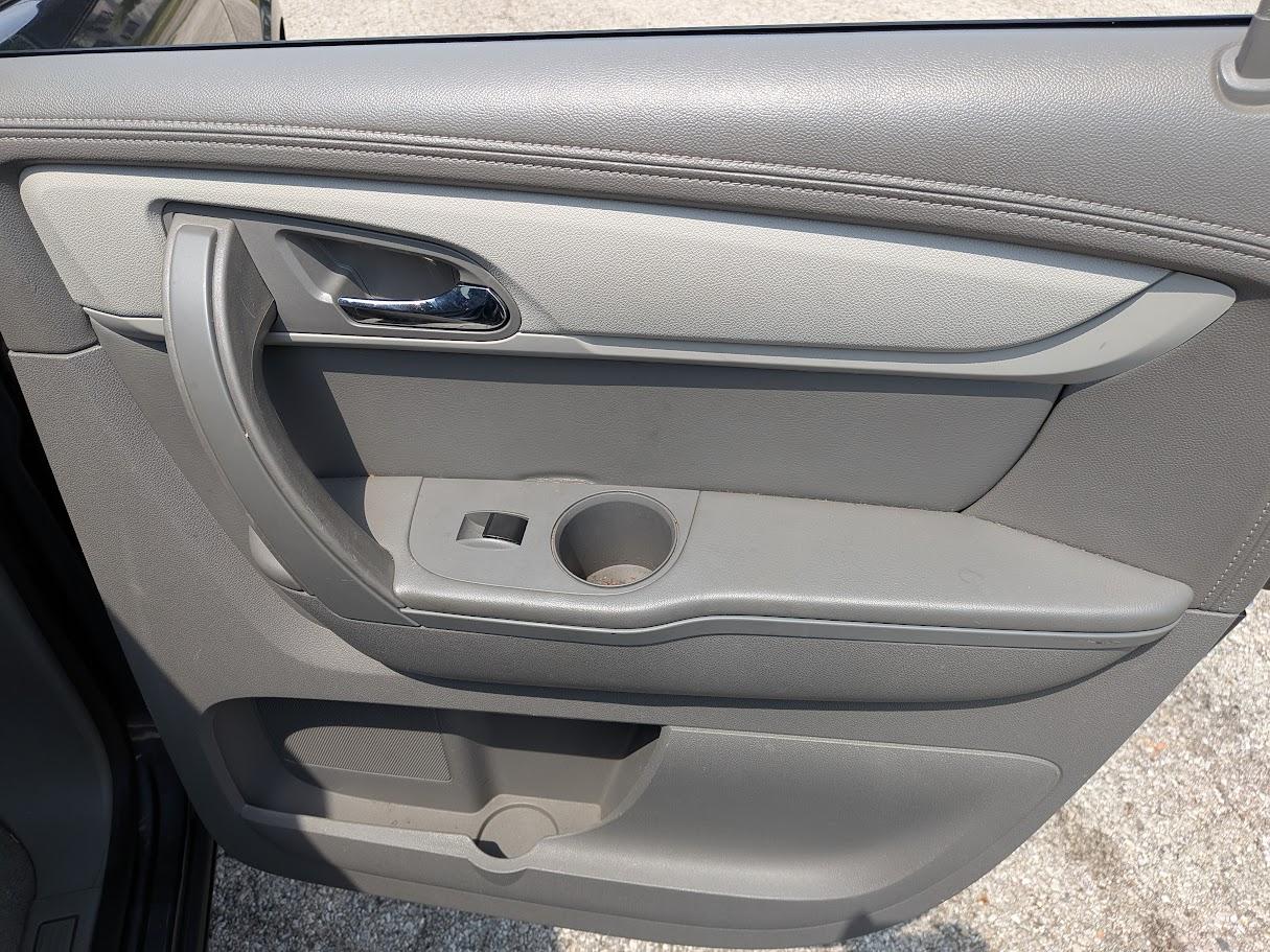Chevrolet Traverse FWD 4dr LS 2013