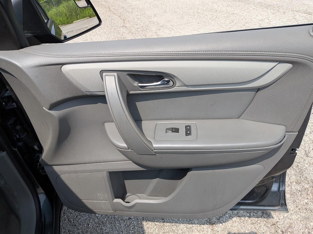 Chevrolet Traverse FWD 4dr LS 2013