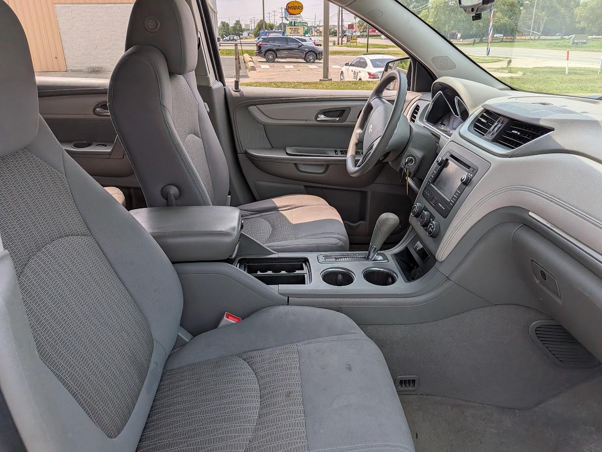 Chevrolet Traverse FWD 4dr LS 2013