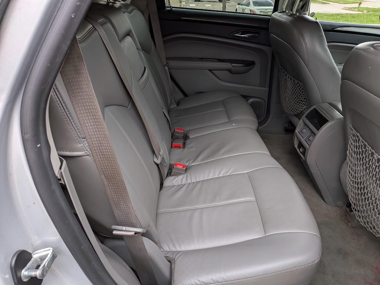Cadillac SRX FWD 4dr Base 2012
