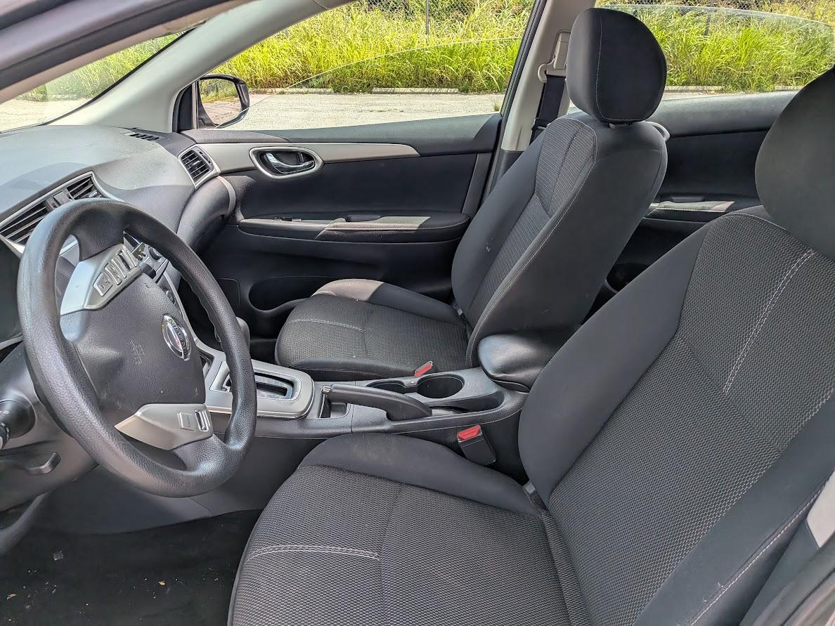 Nissan Sentra 4dr Sdn I4 CVT S 2015