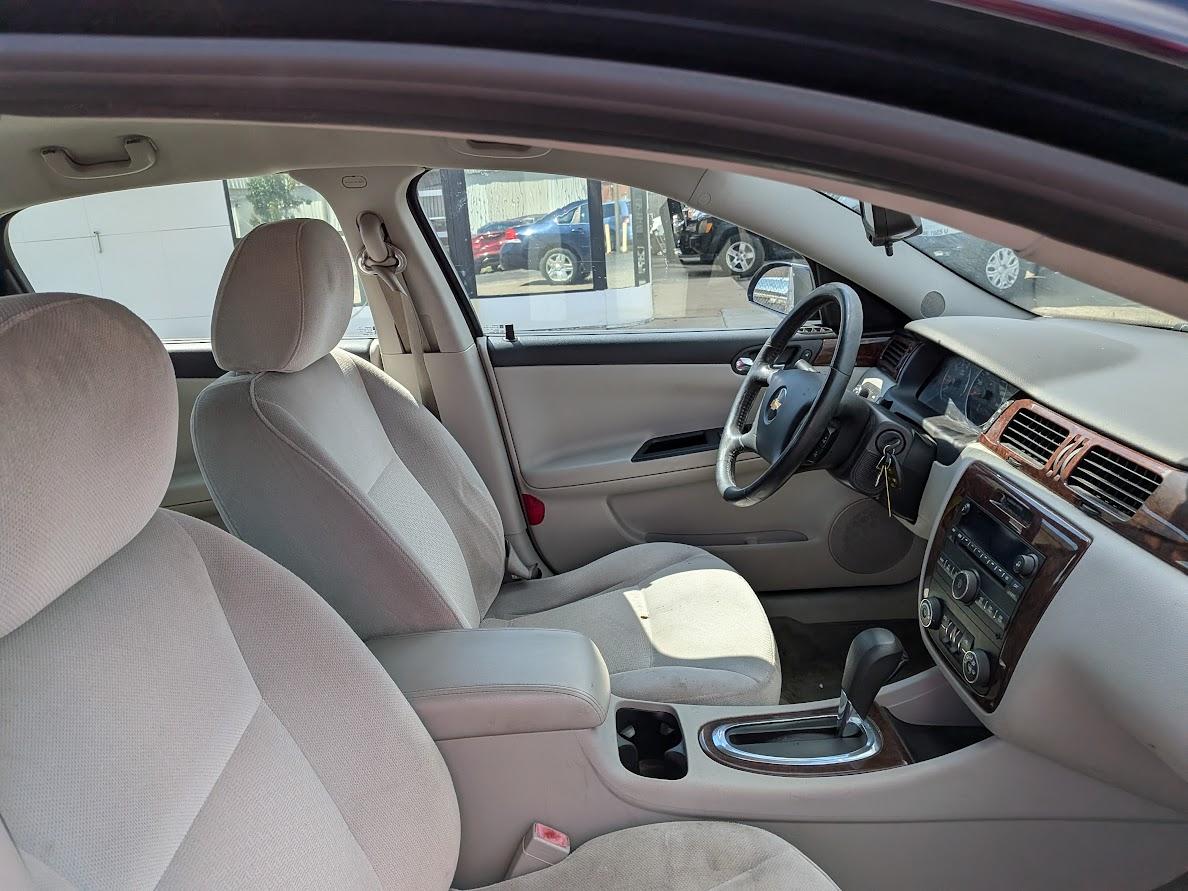 Chevrolet Impala 4dr Sdn LT Retail 2011