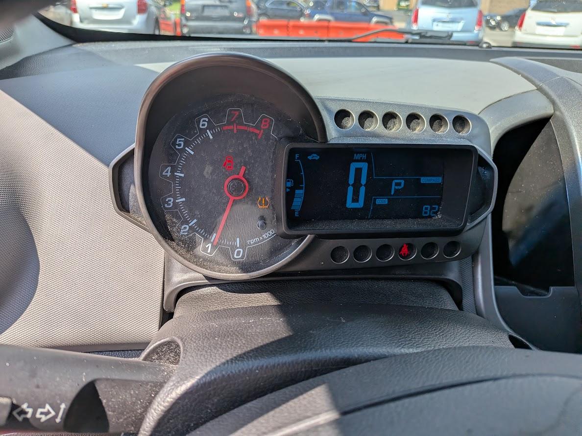 Chevrolet Sonic 5dr HB LT 2LT 2012