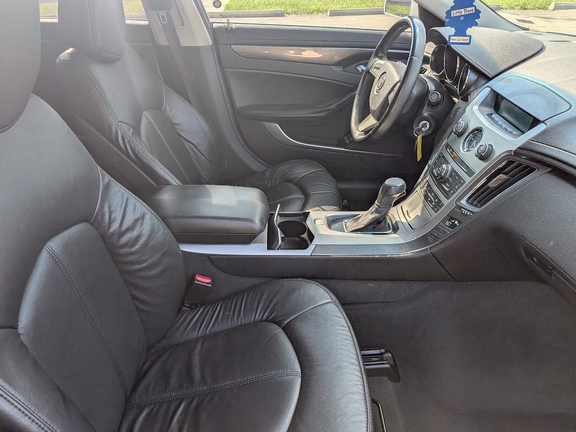 Cadillac CTS Sedan 4dr Sdn 3.0L AWD 2011
