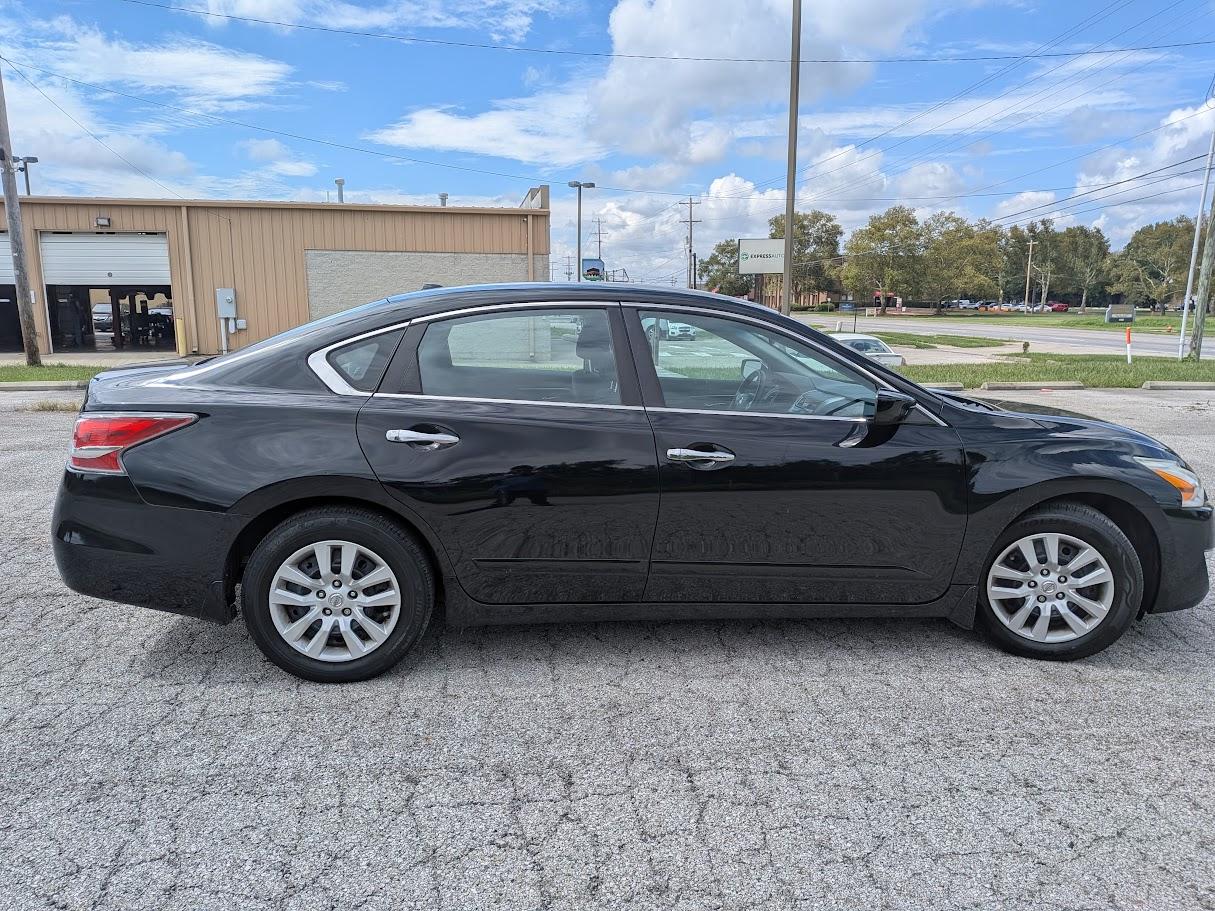 Nissan Altima 4dr Sdn I4 2.5 S 2015