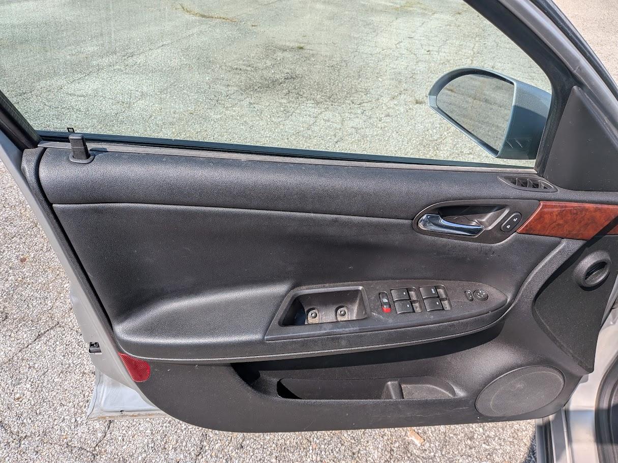 Chevrolet Impala 4dr Sdn LT 3.5L 2006