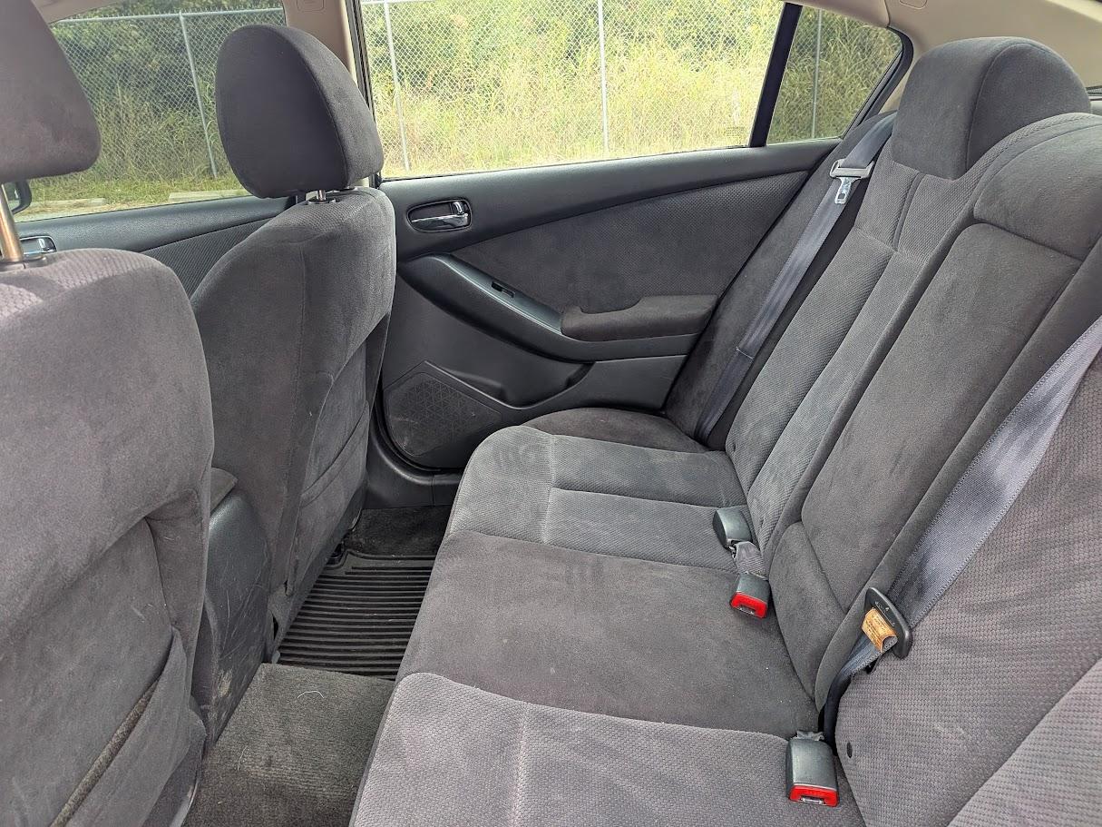 Nissan Altima 4dr Sdn I4 CVT 2.5 S 2007