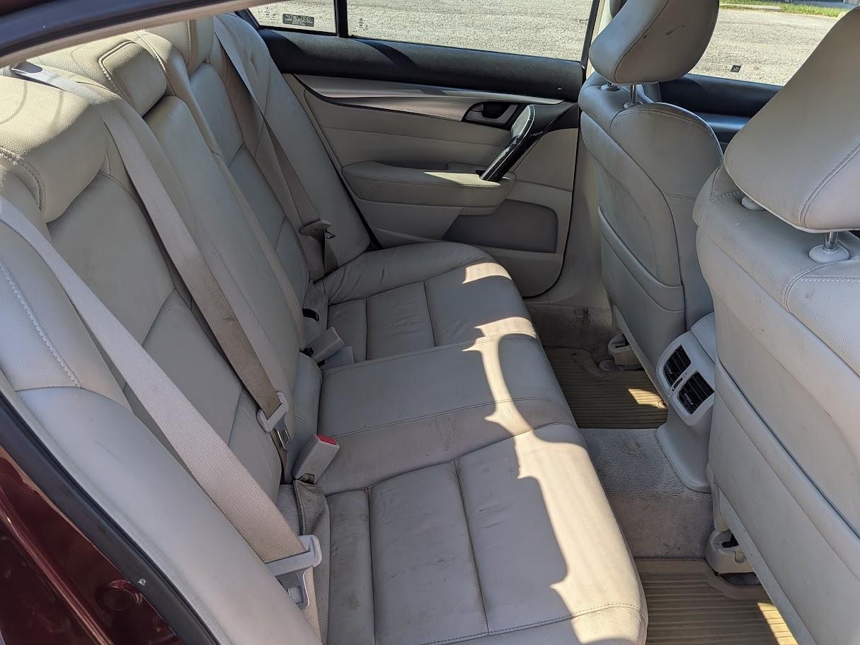 Acura TL 4dr Sdn 2WD 2009