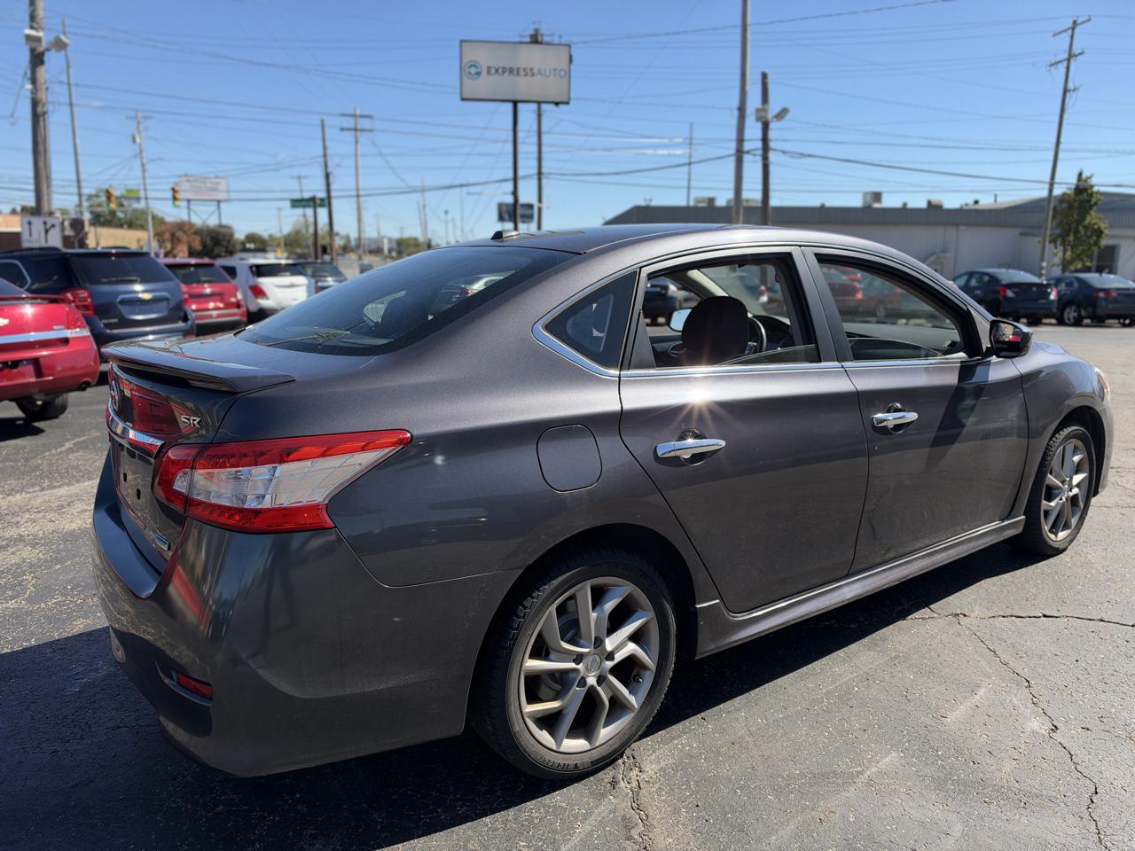 Nissan Sentra 4dr Sdn I4 CVT SR 2013