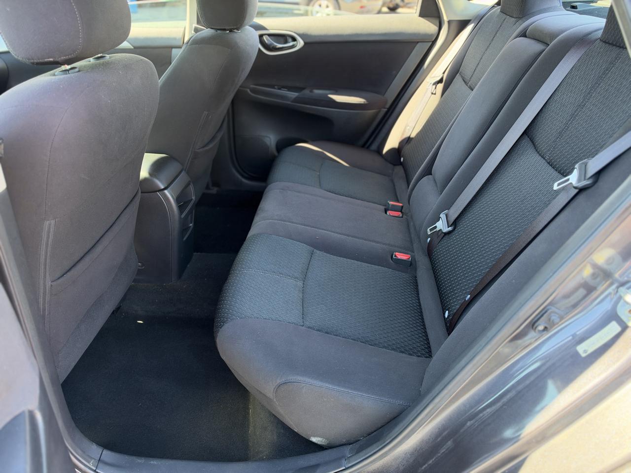 Nissan Sentra 4dr Sdn I4 CVT SR 2013