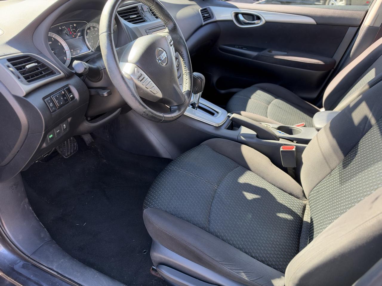 Nissan Sentra 4dr Sdn I4 CVT SR 2013