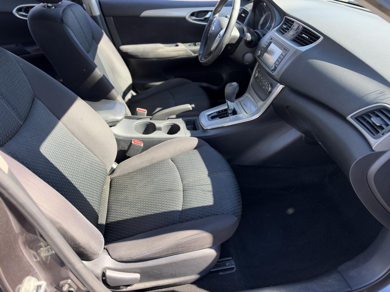 Nissan Sentra 4dr Sdn I4 CVT SR 2013