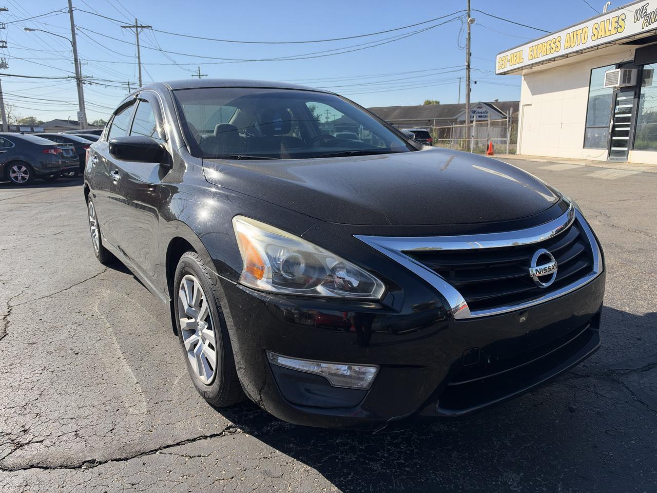 Nissan Altima photo 3