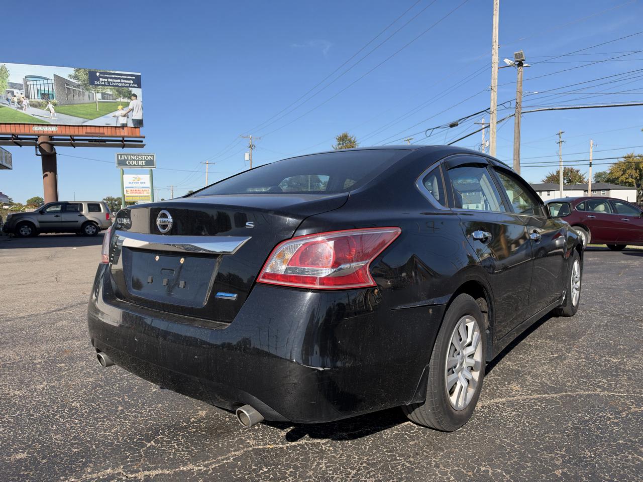 Nissan Altima photo 8