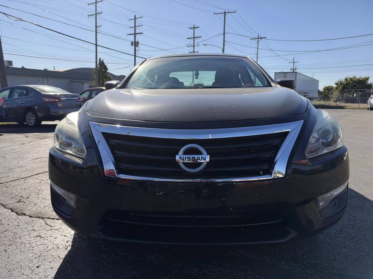 Nissan Altima photo 10
