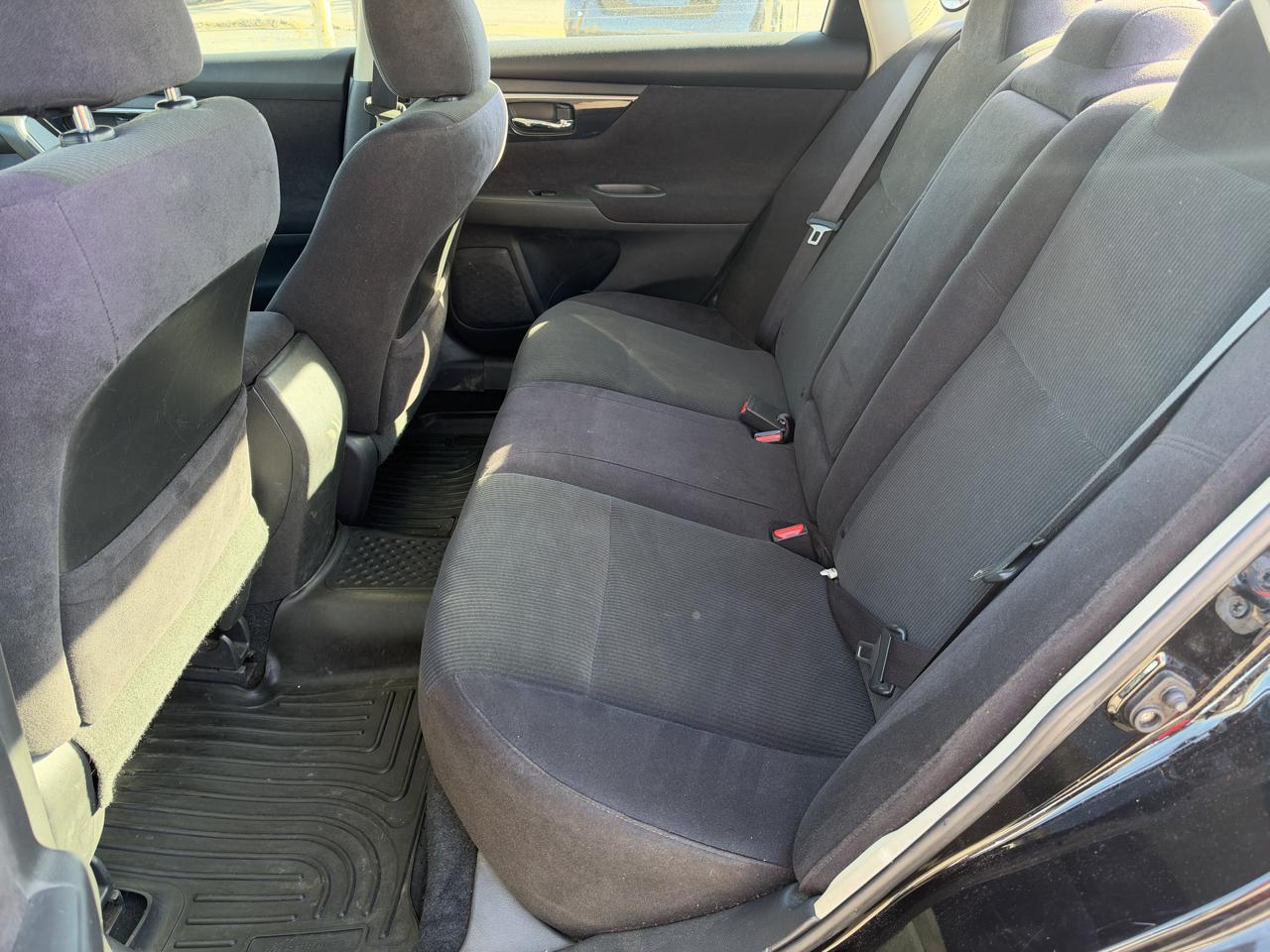 Nissan Altima photo 16