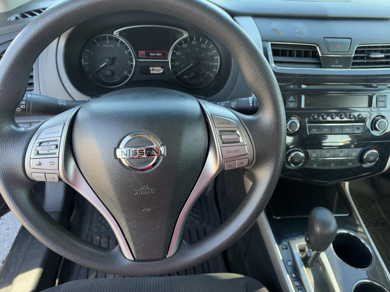 Nissan Altima photo 18