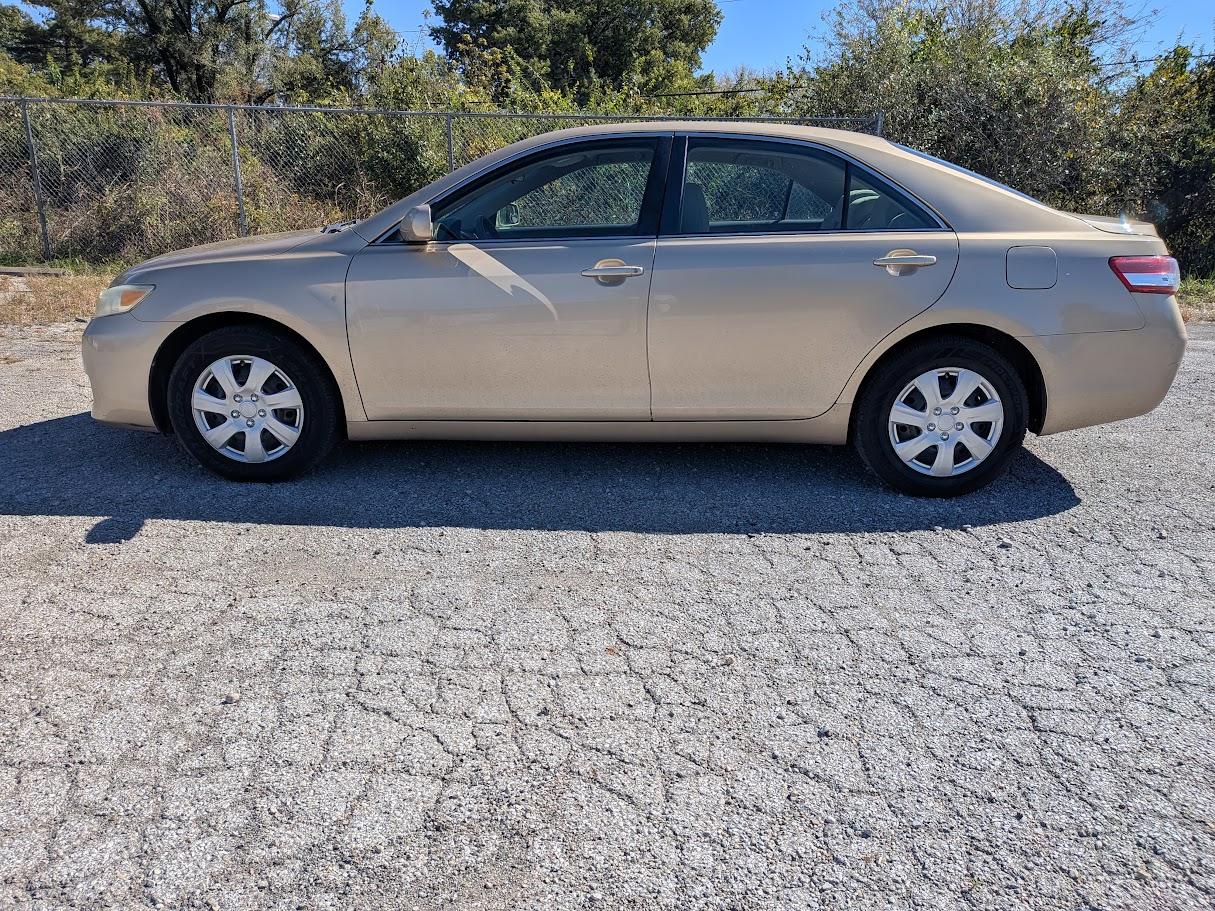 Toyota Camry photo 4