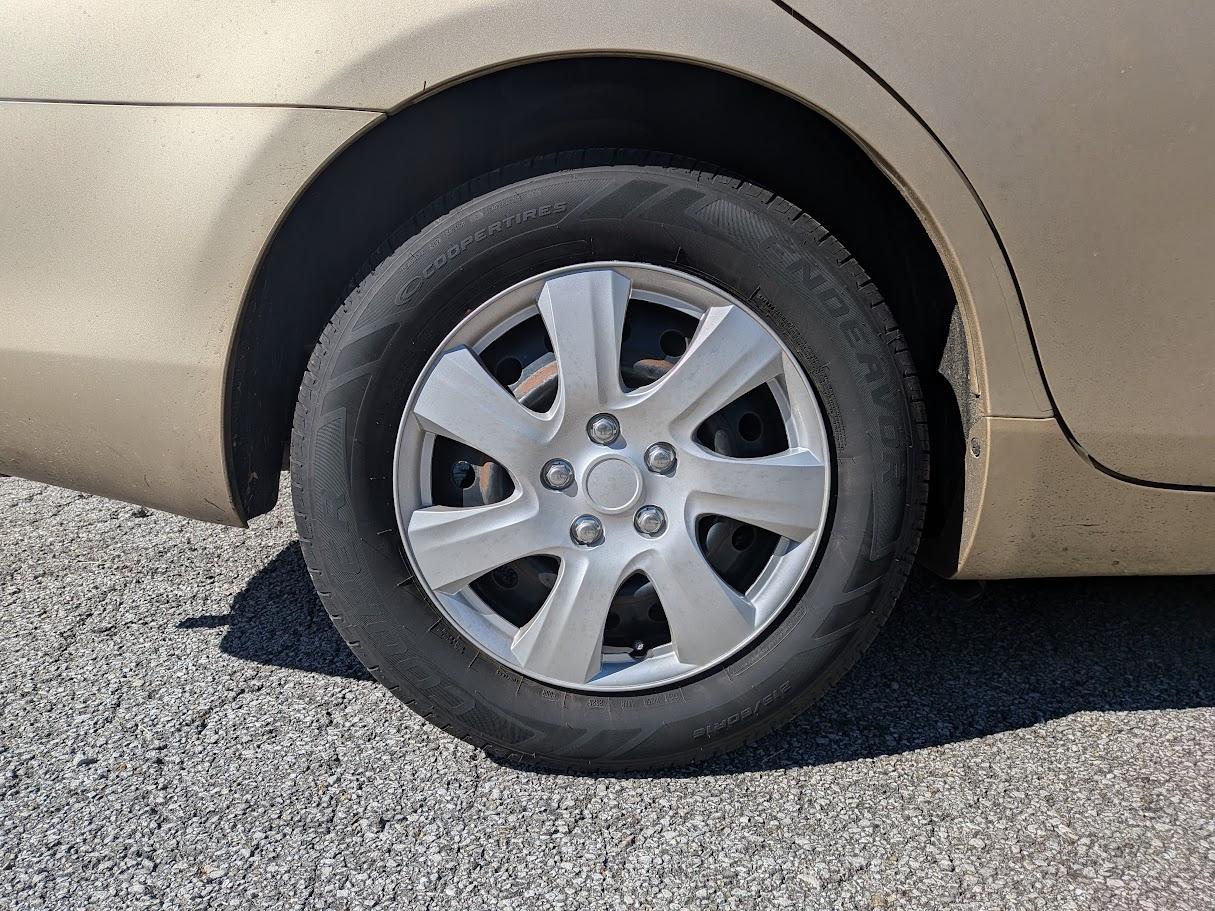 Toyota Camry photo 10