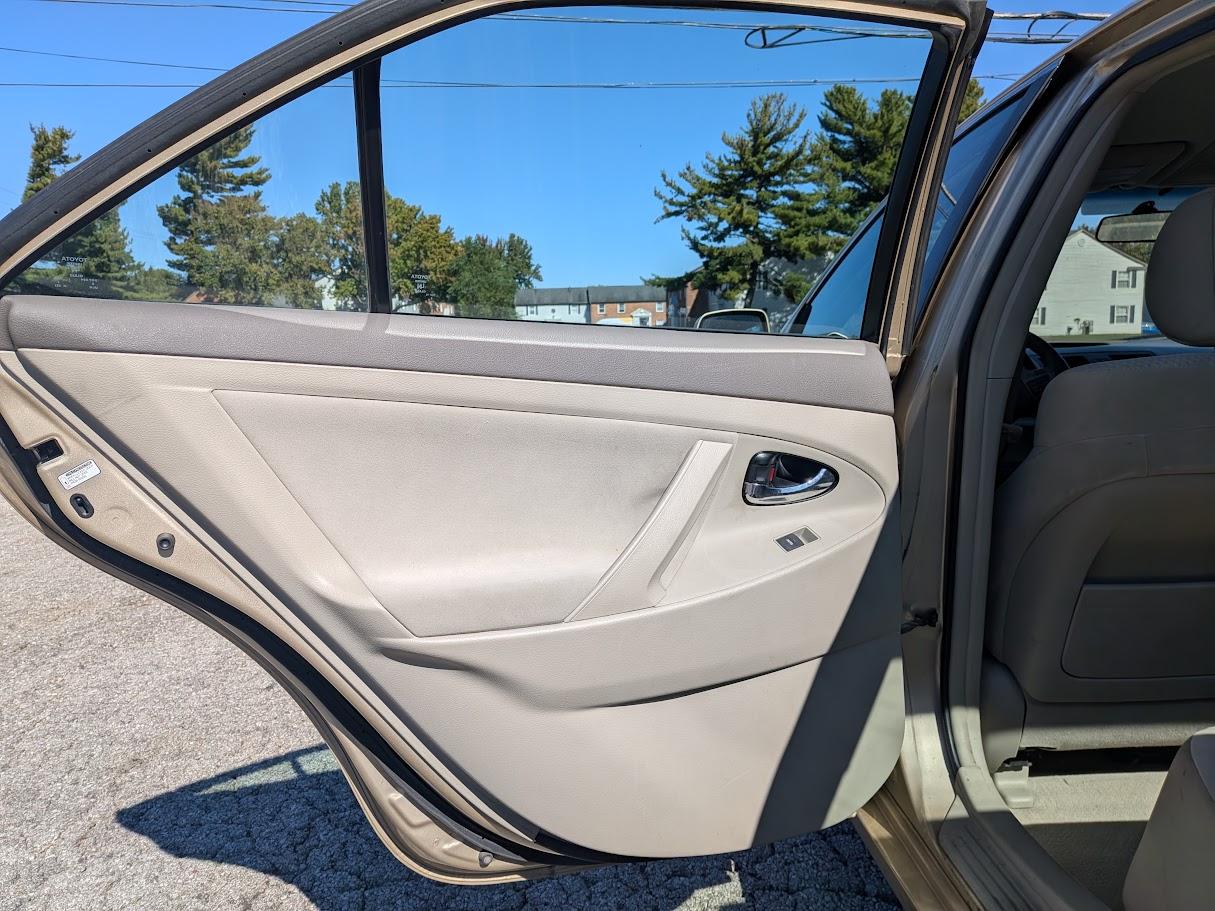 Toyota Camry photo 17