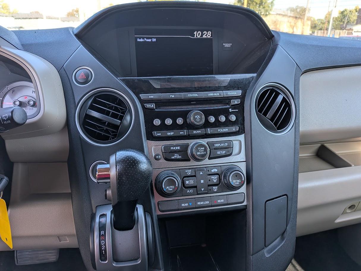 Honda Pilot 4WD 4dr LX 2013