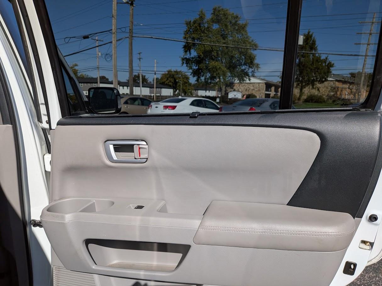 Honda Pilot 4WD 4dr Touring w/Navi 2010