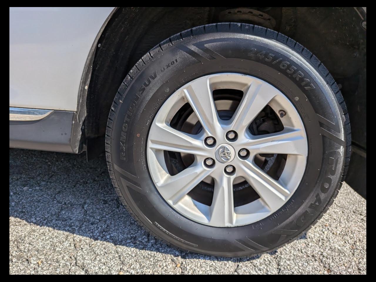 Toyota Highlander photo 5