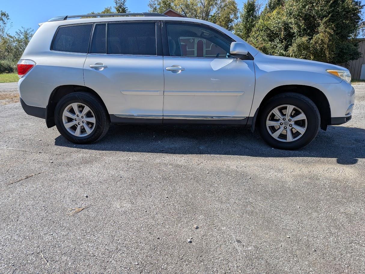 Toyota Highlander photo 4